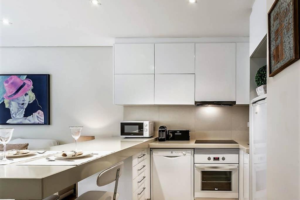 Inloveapartments - City Center With Charm Lisbona Esterno foto